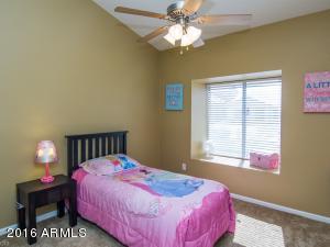 520 W Comstock Dr, Gilbert, AZ 85233 photo 19