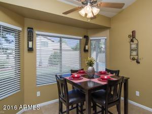 520 W Comstock Dr, Gilbert, AZ 85233 photo 11