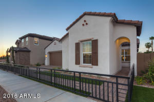 1424 E Lexington Ave, Gilbert, AZ 85234 photo 1