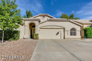695 S Dodge St, Gilbert, AZ 85233 photo 2