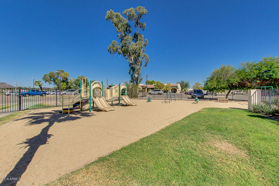 17226 N Eagle Ct, Glendale, AZ 85308 photo 33