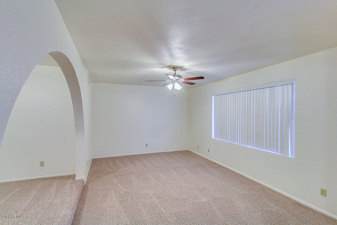 17226 N Eagle Ct, Glendale, AZ 85308 photo 3