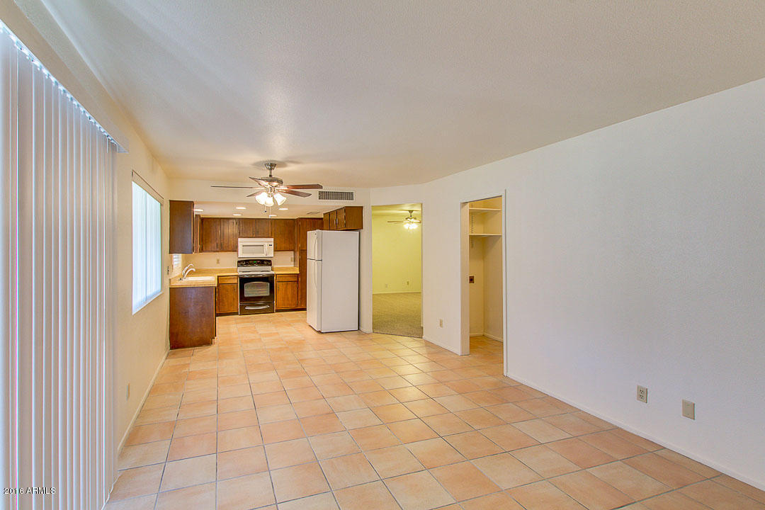 17226 N Eagle Ct, Glendale, AZ 85308 photo 9
