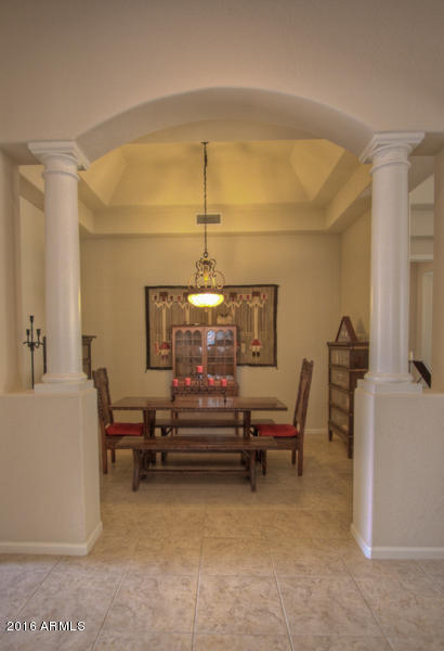 3538 E Robin Ln, Phoenix, AZ 85050 photo 2