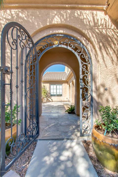 3154 E Tonto Dr, Gilbert, AZ 85298 photo 4