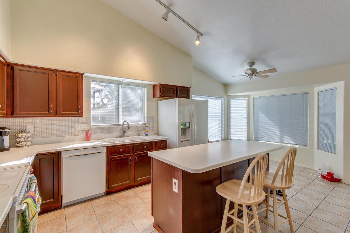 7425 E Ivy St, Mesa, AZ 85207 photo 8