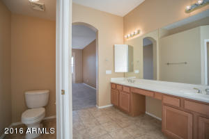 105 E Frances Ln, Gilbert, AZ 85295 photo 16