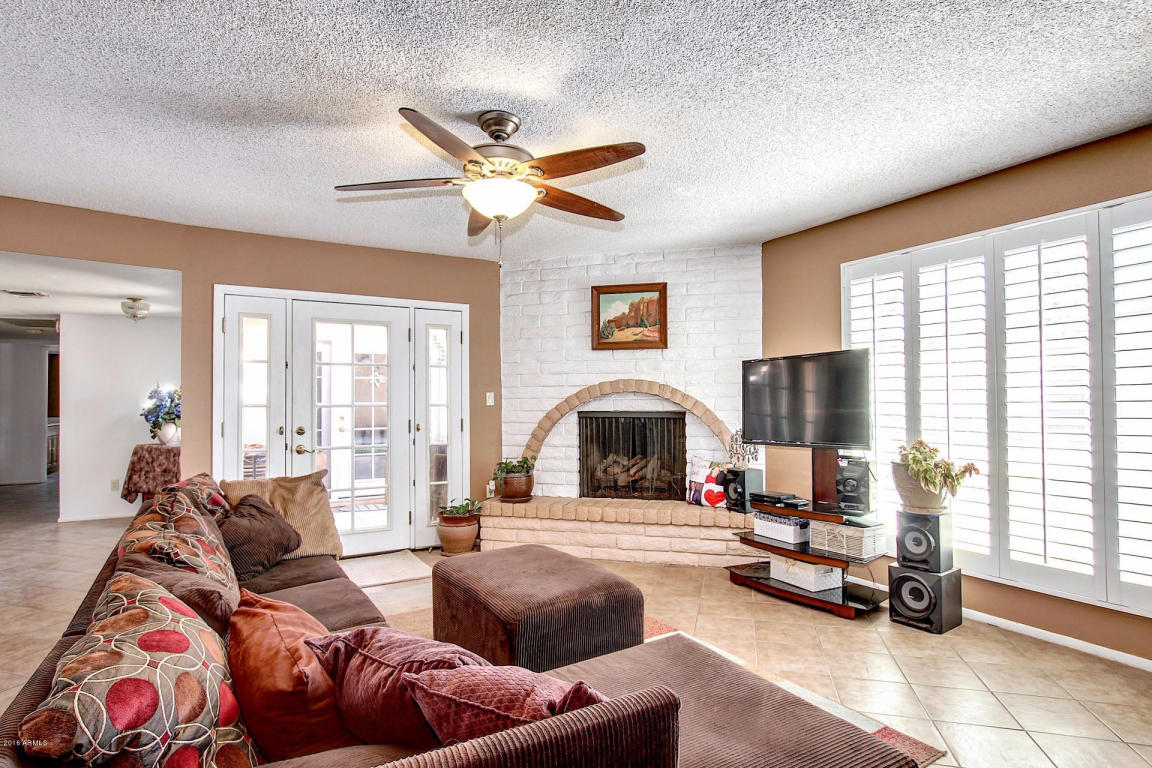 2523 E Yucca St, Phoenix, AZ 85028 photo 4