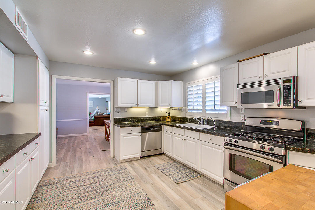 4148 N 33rd St, Phoenix, AZ 85018 photo 10