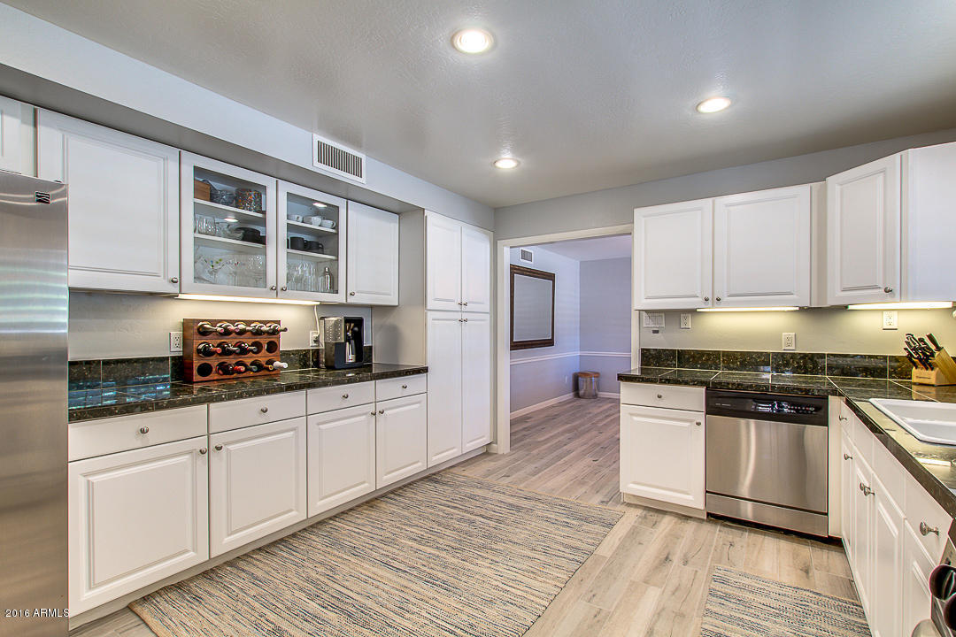 4148 N 33rd St, Phoenix, AZ 85018 photo 14