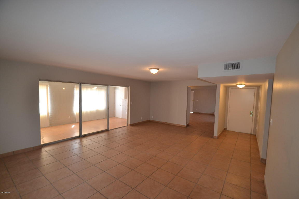 407 E Franklin Ave, Mesa, AZ 85204 photo 4