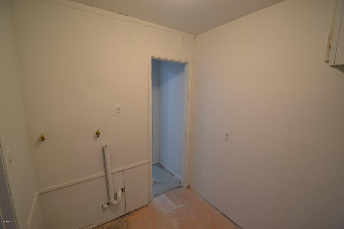 407 E Franklin Ave, Mesa, AZ 85204 photo 8