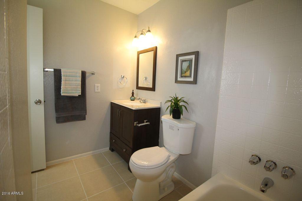 316 E Harwell Rd, Gilbert, AZ 85234 photo 8