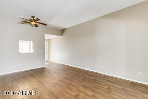 2910 E Verde Ln, Phoenix, AZ 85016 photo 4