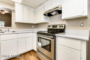 2910 E Verde Ln, Phoenix, AZ 85016 photo 7