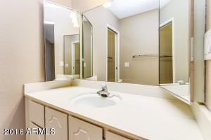 2910 E Verde Ln, Phoenix, AZ 85016 photo 18