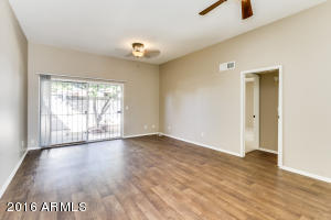 2910 E Verde Ln, Phoenix, AZ 85016 photo 2