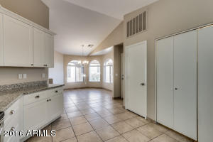 4402 E Windsong Dr, Phoenix, AZ 85048 photo 8