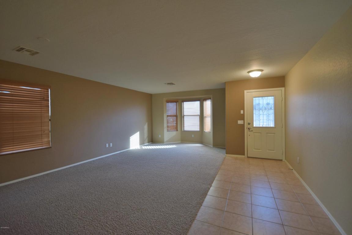 2440 E County Down Dr, Chandler, AZ 85249 photo 4
