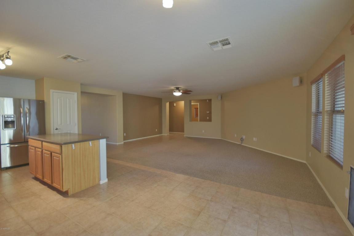 2440 E County Down Dr, Chandler, AZ 85249 photo 6
