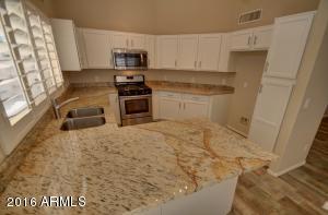 3919 E Rosemonte Dr, Phoenix, AZ 85050 photo 9