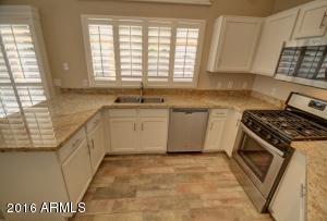3919 E Rosemonte Dr, Phoenix, AZ 85050 photo 8