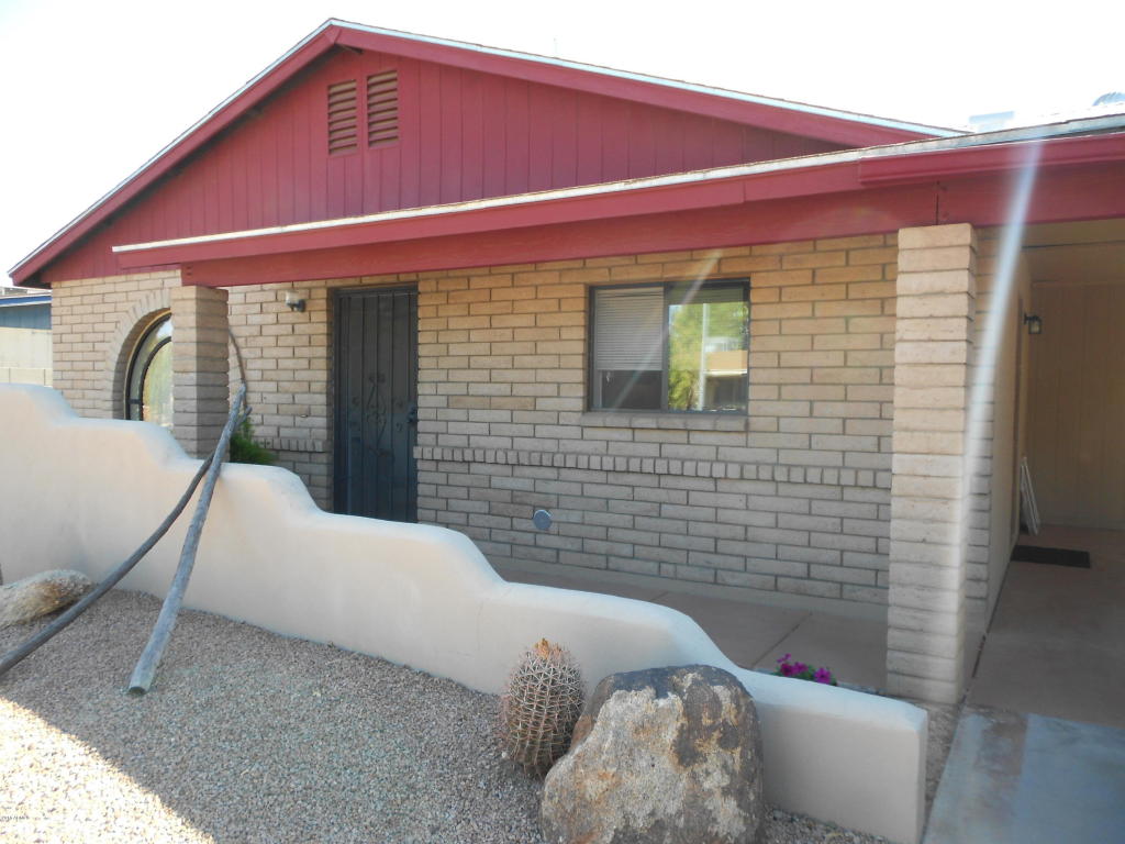 2153 E Betty Elyse Ln, Phoenix, AZ 85022 photo 2