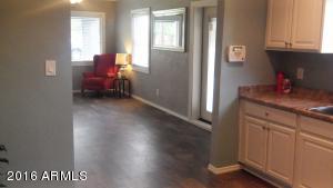 1923 N 25th Pl, Phoenix, AZ 85008 photo 8