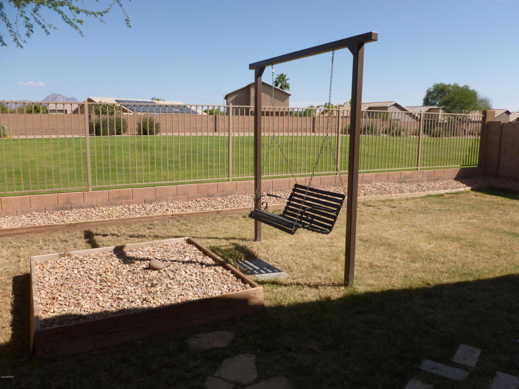417 S Labelle --, Mesa, AZ 85208 photo 6