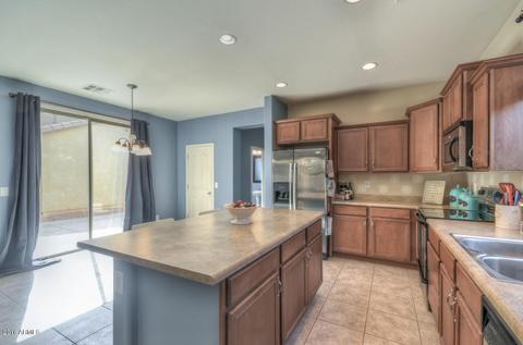 2157 S Colt Dr, Gilbert, AZ 85295 photo 8