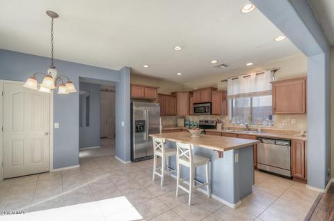2157 S Colt Dr, Gilbert, AZ 85295 photo 10