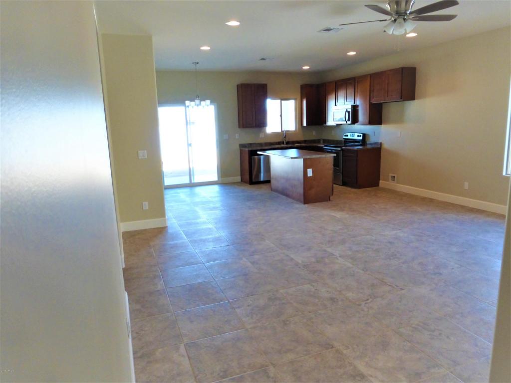 2710 E Roeser Rd, Phoenix, AZ 85040 photo 2