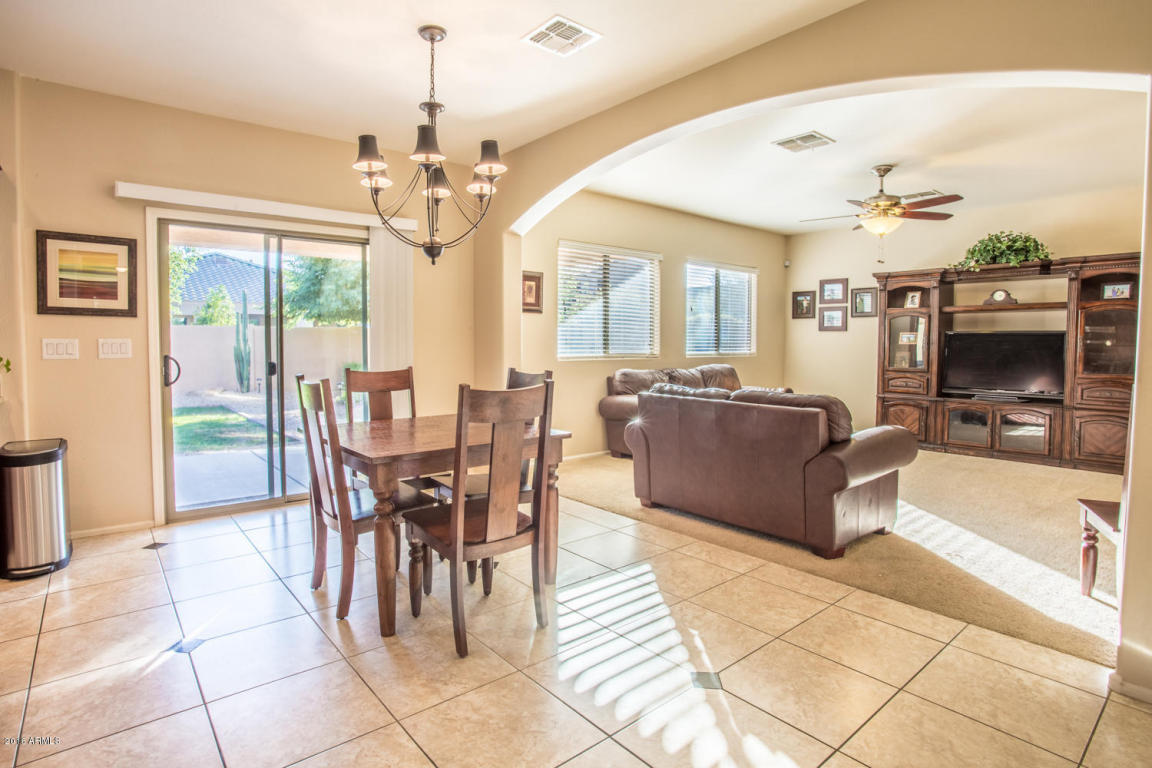 4313 E Folgers Rd, Phoenix, AZ 85050 photo 8