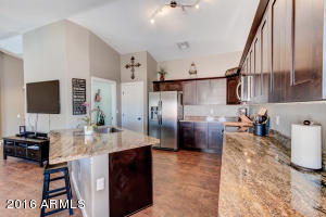 2050 W 17th Ave, Apache Junction, AZ 85120 photo 9