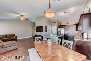 2050 W 17th Ave, Apache Junction, AZ 85120 photo 7