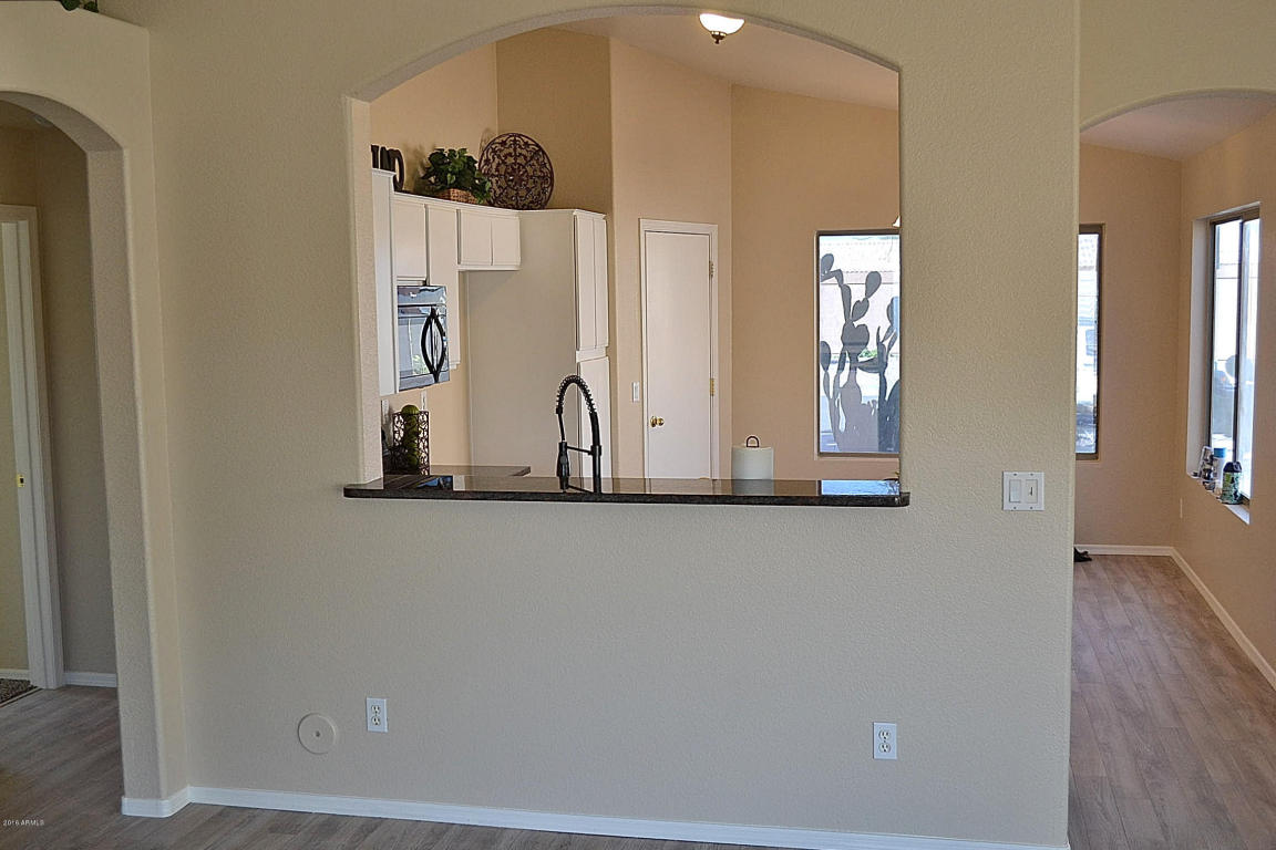 1809 S Valley Dr, Apache Junction, AZ 85120 photo 4
