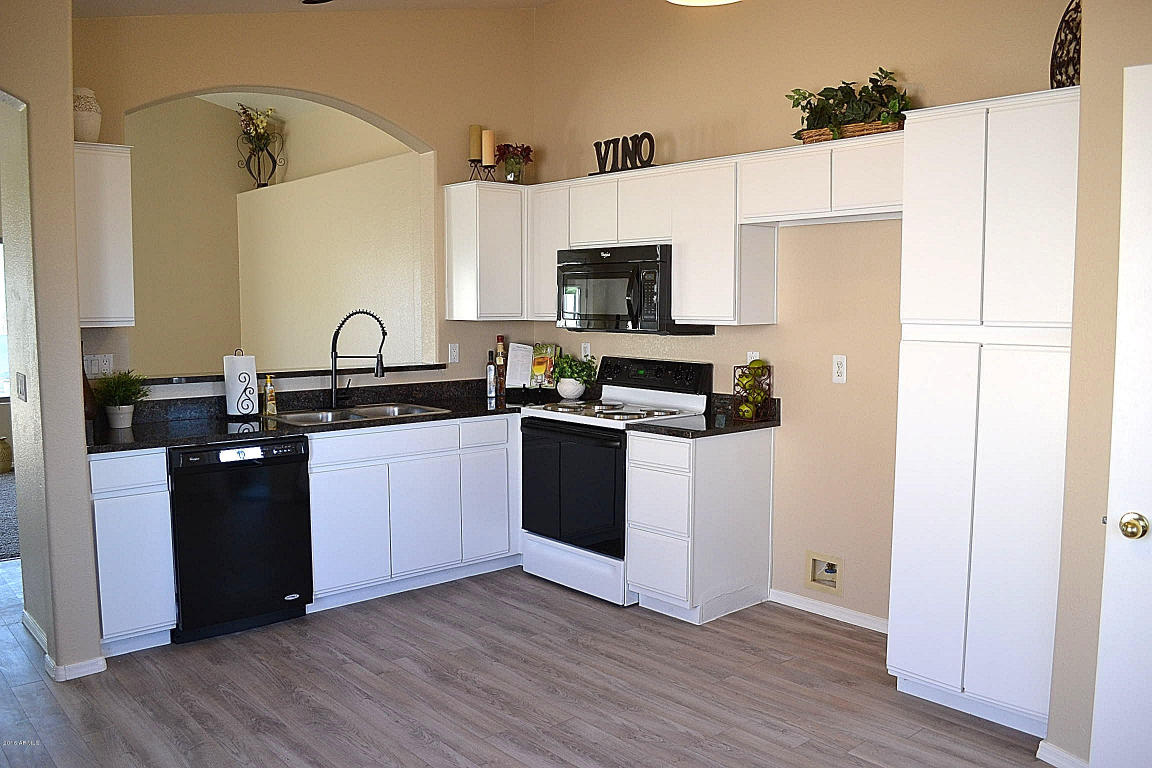 1809 S Valley Dr, Apache Junction, AZ 85120 photo 3