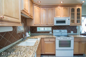 4414 E Turney Ave, Phoenix, AZ 85018 photo 9