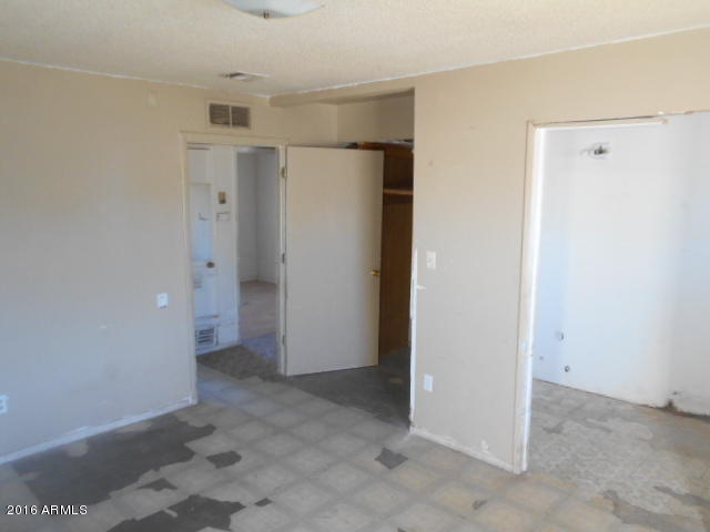 701 E South Mountain Ave, Phoenix, AZ 85042 photo 8