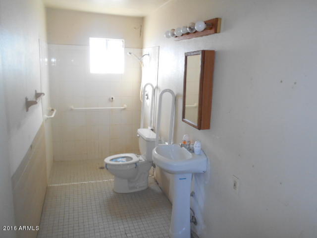 701 E South Mountain Ave, Phoenix, AZ 85042 photo 9