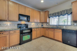 2161 S Southwind Dr, Gilbert, AZ 85295 photo 17