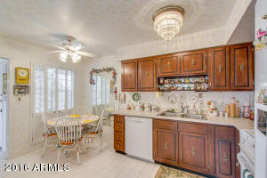 1601 E Borghese Pl, Phoenix, AZ 85016 photo 12