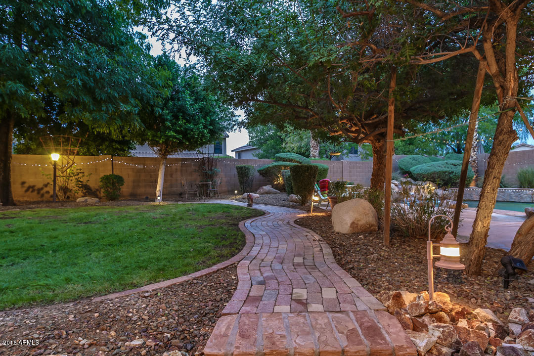 2034 E Soft Wind Dr, Phoenix, AZ 85024 photo 5