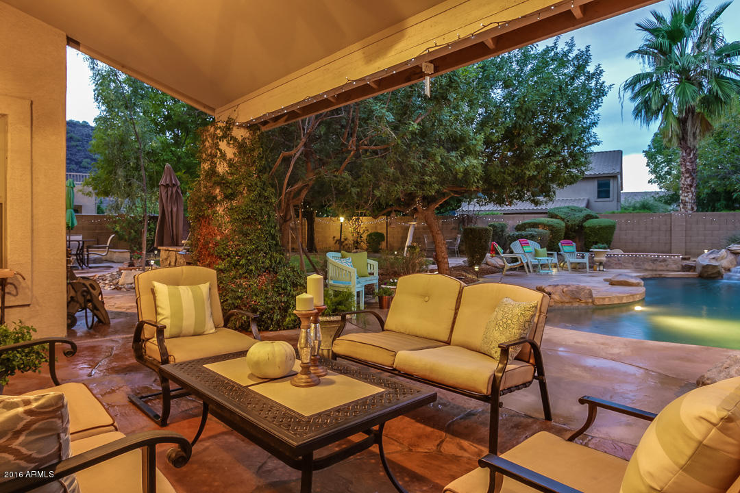 2034 E Soft Wind Dr, Phoenix, AZ 85024 photo 4