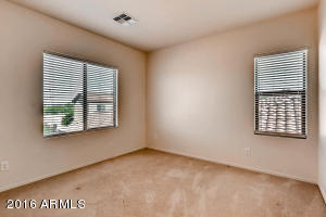 3846 E Branham Ln, Phoenix, AZ 85042 photo 19