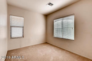 3846 E Branham Ln, Phoenix, AZ 85042 photo 17