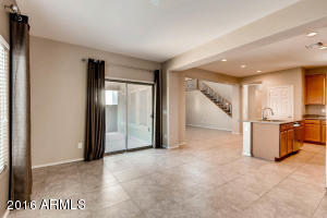 3846 E Branham Ln, Phoenix, AZ 85042 photo 4