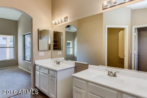 3046 S 65th Dr, Phoenix, AZ 85043 photo 12