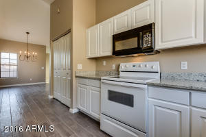 3046 S 65th Dr, Phoenix, AZ 85043 photo 7