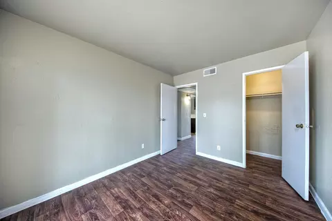 1346 E Mountain View Rd, Phoenix, AZ 85020 photo 6